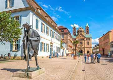 Staden är också en utmärkt utgångspunkt för ett besök i Heidelberg som med sina runt tre miljoner dagsturister är med i toppen bland Tysklands, Europas och antagligen hela världens städer.