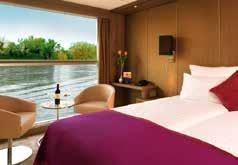 På dessa högklassiga, flytande hotell serveras välsmakande måltider tillagade av regionala råvaror efter säsong.