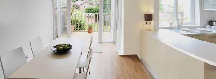 Sherwin-Williams vattenburna och vattenburna UV produkter Produktnamn Produktfamilj Torrhalt %/vikt VOC g/lit Glans Baser Relativ torktid Appliceringsmetod Vattenburna grund- och toppfärger Laqva