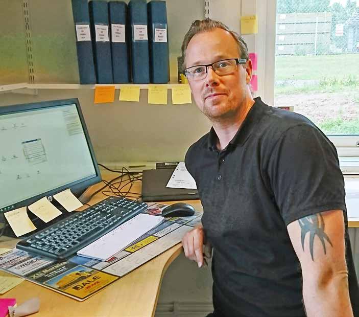 Färgtrycket Nummer 3 2017 Miljönärens totalkoncept uppskattas av byggbranschen Byggbranschen uppskattar att Miljönären erbjuder totalkoncept för ytskikt inom måleri, golv och kakel.
