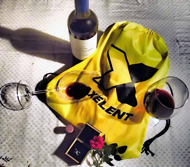 SPANIEN Axelent Spain Medarbetare visade upp sin kreativa sida i tävling All personal på Axelent Spain deltog i en tävling som gick ut på att ta egna foton där Axelents ryggsäck fanns med.