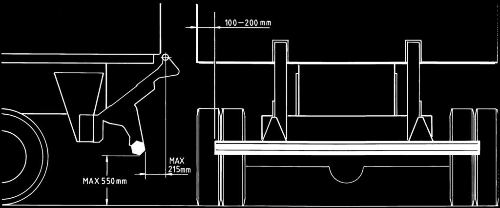 8 skruvar vid varje arm, åtdragning 80 Nm. 3 st M10 8.8 skruvar, åtdragning 50 Nm i varje klammer för balken. Montera balkens gavlar med rättvänd logotype.