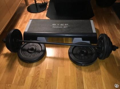 00 kr exkl moms Reebok step up bräda med komplett Bodypumpset