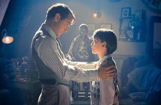 10 (127 MIN) BIOGRAF KINO Filmen Hugo Cabret fick 11 Oscarsnomineringar 2012, varav en för bästa film.
