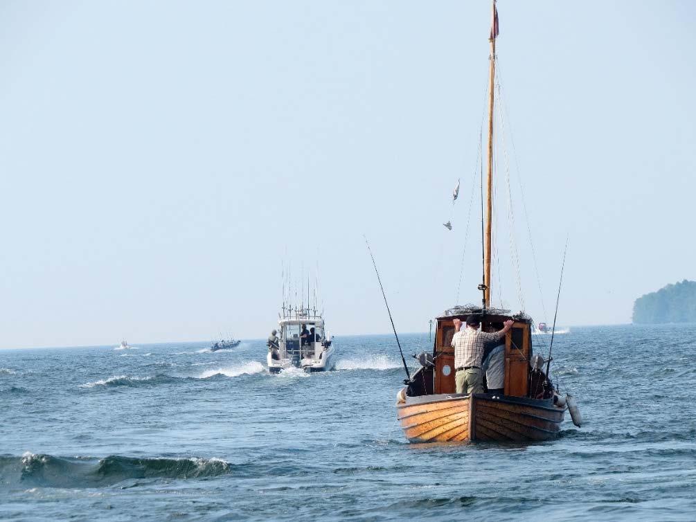 SPORTFISKE Med sportfiske avses fiske med stöd av frifiskerättigheter eller via upplåtet fiskevatten med handredskap.