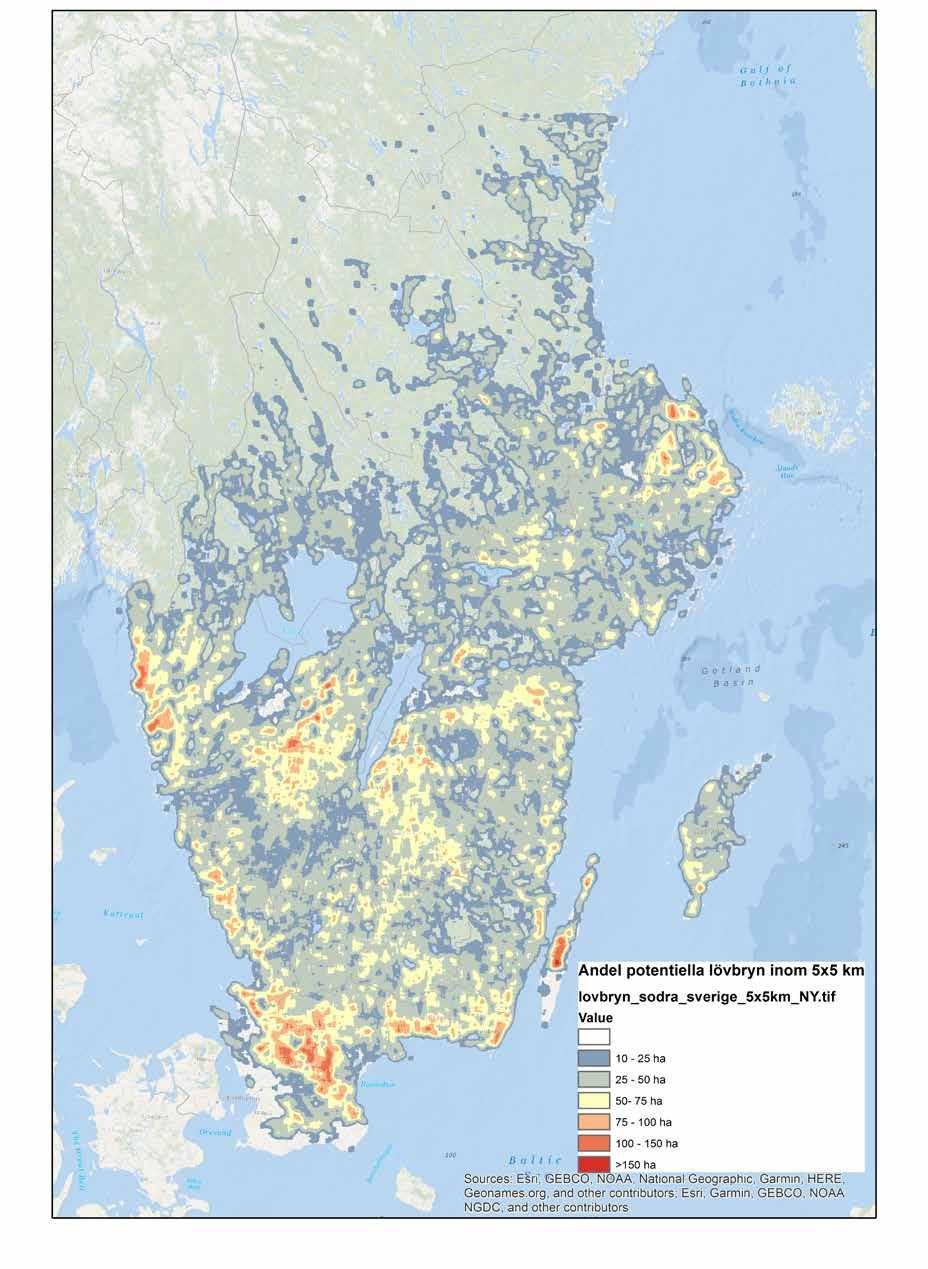 Figur 9. Täthetsanalys av lövbryn i södra Sverige (Länsstyrelsen i Örebro län, oktober 2017). De olika färgerna i kartan visar areal potentiella 10 meter breda lövbryn inom 5x5 km.