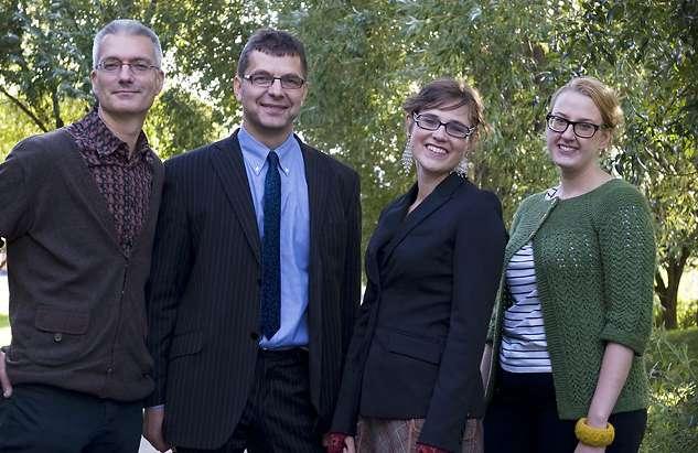 Under vårterminen 2010 var endast Lisa Hellman anställd på heltid, Müller och Ekström arbetade på deltid. Hanna Jansson anställdes från och med den 1 september 2010.
