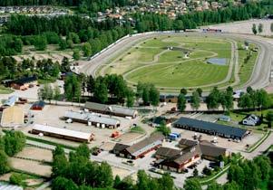 0: KMAB:s Stoserie -åriga och äldre ston högst 0.000 kr. 0 m. Tillägg 0 m vid vunna 90.00 kr. Pris: 0.000-.000-9.00-.00-.800-(.00)- (.00) kr. Hederspris till segrande hästs ägare och körsven.