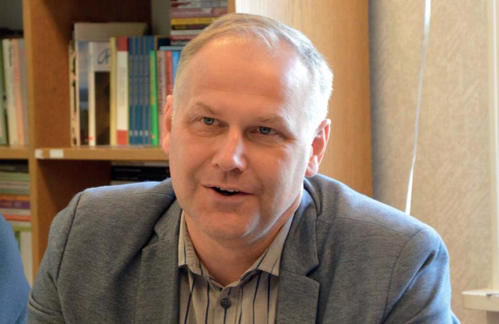 JONAS SJÖSTEDT (V) E Sverige för alla, inte bara de rikaste Mi i e Sverige som går bra ekonomiskt, spelar människors klassbakgrund större och större roll för allas våra möjligheter.