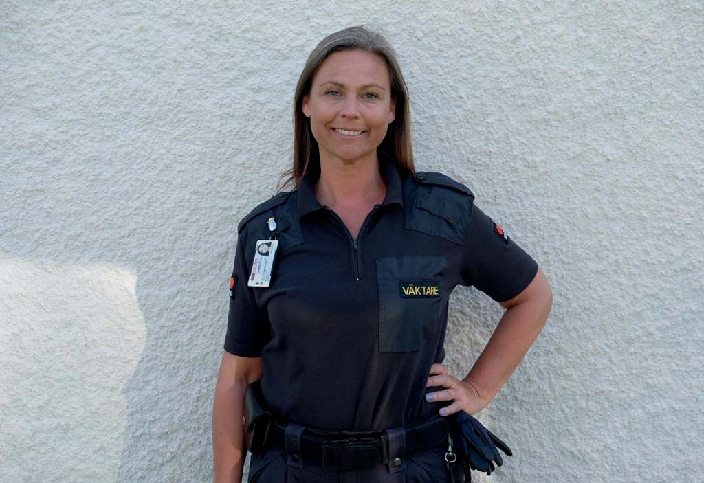 I FOKUS BEVAKNINGSCENTRALEN Jeane e Brinkmann Häromveckan hände det! Någon tog upp a stängslet runt pappersbruket sedan gammalt hade taggtråden vänd inåt området inte utåt för a förhindra intrång.