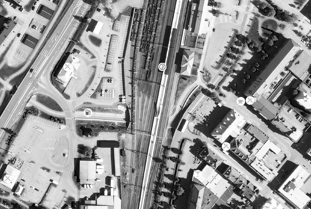 4.11 Entré till plattformsförbindelse under spår En stationsentré genom tunnel under spår ska göras tydlig som målpunkt. Kopplingen till staden sker genom ramper och trappor.