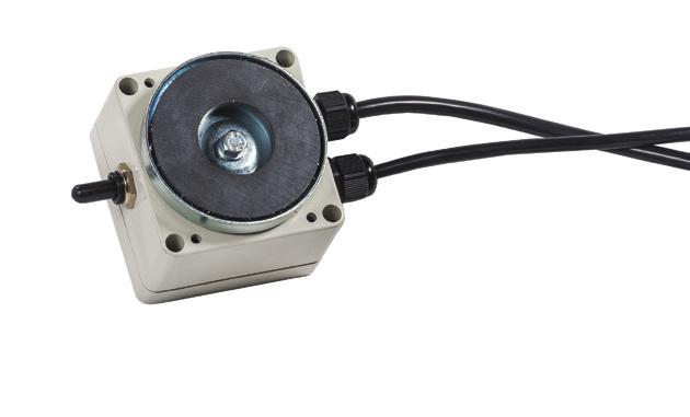 av en minijoystick. Vi kan även erbjuda HS-modeller för hydraulisk styrning för dessa krävs 5 hydraulanslutningar.