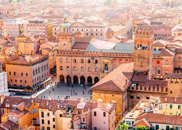 Via degli Dei, Bologna Florens, 7 nätter 2(11) Höjdpunkter Upptäck fossilerna i berget Adone; Ta in känslan av att gå längs en forntida romersk väg, belagd i hjärtat av Apenninernas skogar; Besök den