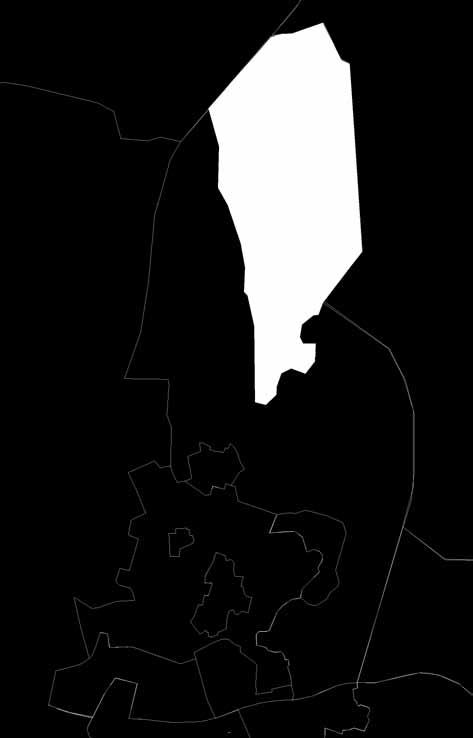 B10. Långasjönäs Området är beläget norr om Asarum och består huvudsakligen av starkt kuperade skogsmarker, men omfattar även historiska odlingslandskap, främst i västra delen, nära Södra Hoka.