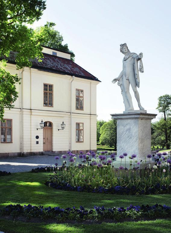 APOLLO DE BELVEDERE Apollo de Belvedere intar hedersplatsen bland de antiker som Gustav III hemförde och värderades redan då högre än de andra marmorskulpturerna.