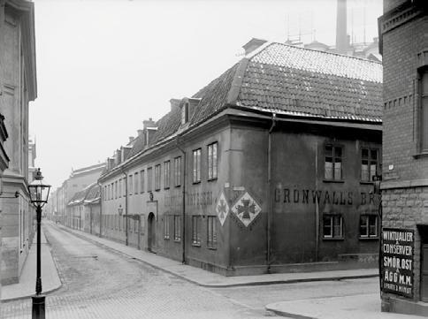 Grönwalls bryggeriet som överlevde rivningsvågen TEXT OCH FOTO: HENRIK JOSEFSSON De flesta av byggnaderna från de svenska bryggeriernas guldålder runt förra sekelskiftet är rivna idag, men i