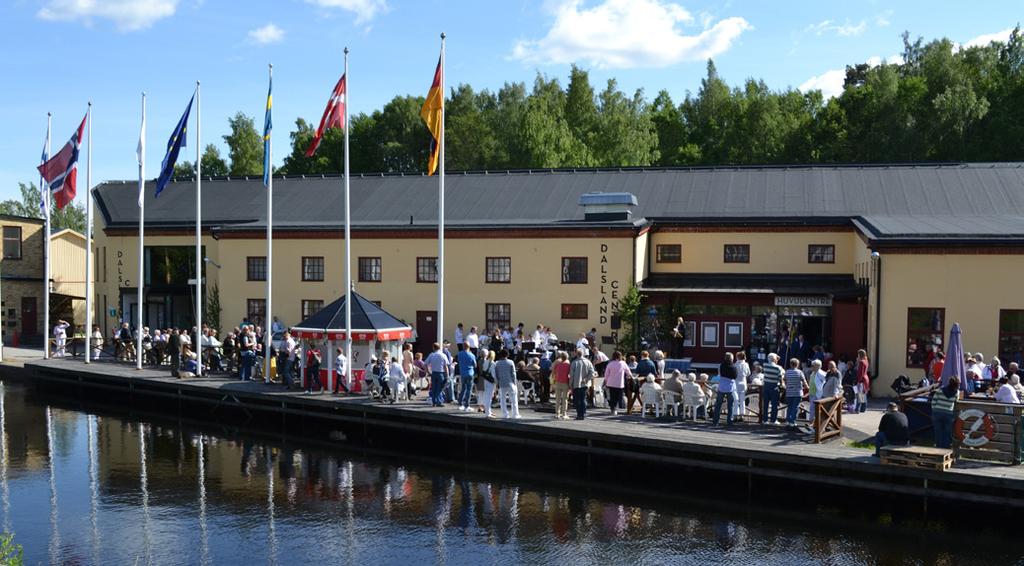 Vi ser även fram mot besök av äldre båtar på kanalen liksom ångtåg och veteranfordon som transporterar besökare till Håverud. Även luftfarkoster är inbjudna så att alla kan mötas på samma plats.