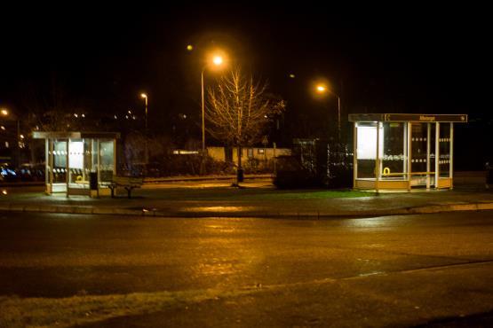 I de äldre delarna av Skepplanda är det ett problem att gamla elkablar