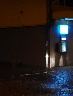 2017-03-29 Sid 12/15 Nummer 11 - Rosviksgatan 5 Mörk plats vid Bankomaten på grund av trasig takbelysning. Åtgärda de trasiga lamporna. Åtgärdat!