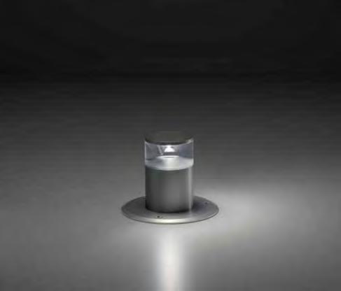 Etna 13 Utomhus LED-belysning med rundstrålande optik 360 eller halvstrålande 180 grader. Tillverkad av anodiserad aluminium eller naturkoppar. Optik tillverkad i PMMA.