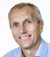 Vinnaren får en skulptur av konstnären Ernst Billgren och ett resestipendium på 50 000 kr. Priset delades ut av SKL:s vd Vesna Jovic.
