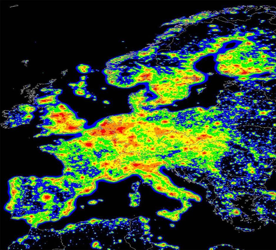 1.2 Kompletterande diagram, figurer eller kartbilder Infoga eventuellt diagram, figur eller bild här Karta över Europa som visar ljusföroreningar: Ju rödare färg desto mer ljusalstrande verksamhet.