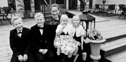 / Familjelägerkommittén Johan och Sonja Back, Carolina Djupsjöbacka, Ann-Helen och Lucas Eriksson, Edny Fors, Pontus Gädda, Mats och Pernilla Järn och Ron Lönnqvist Lägrets huvudtalare: Jogeir Lianes