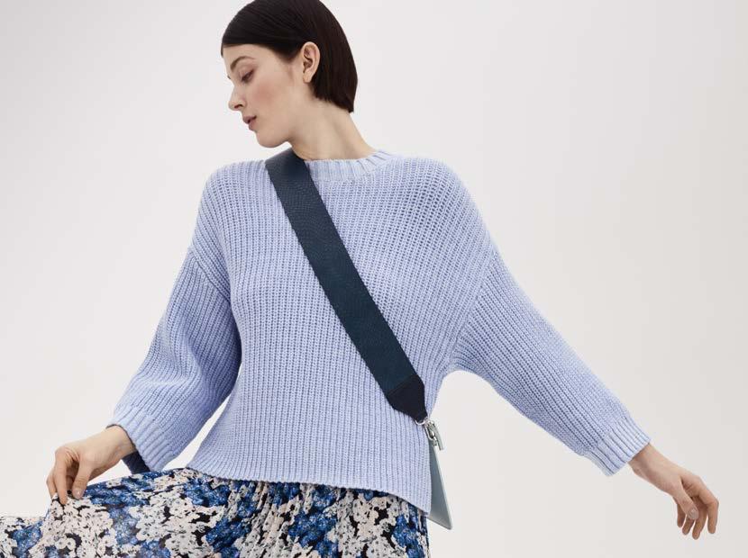 Hållbar livsstil Carin Wester-tröja i Better Cotton-bomull. Märkt med Bra val: hållbart material.