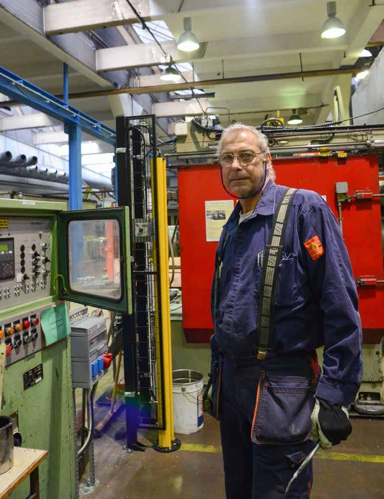 REPORTAGE Per-Anders Johansson övervakar processen i en