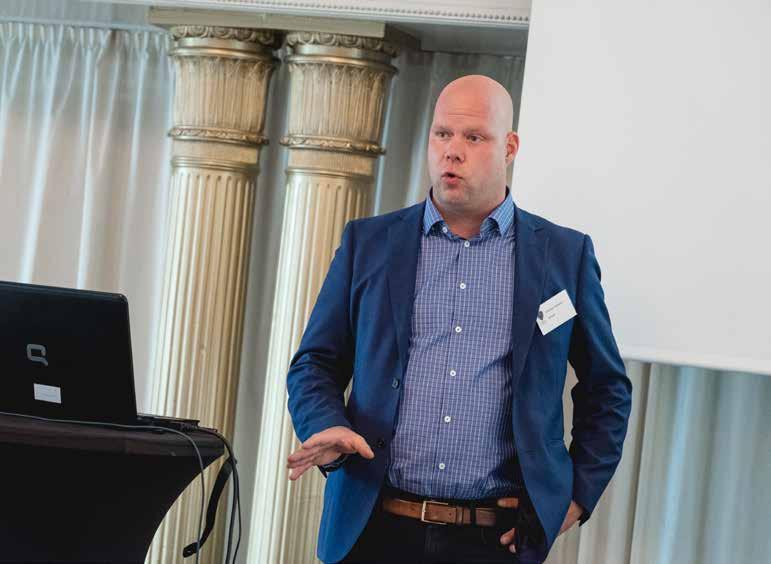 6 SNABBA! NAMN Christian Karlsson AKTUELL SOM Nyvald ordförande i Sveriges Gjuteritekniska förening och AB Gjuteriinformation.