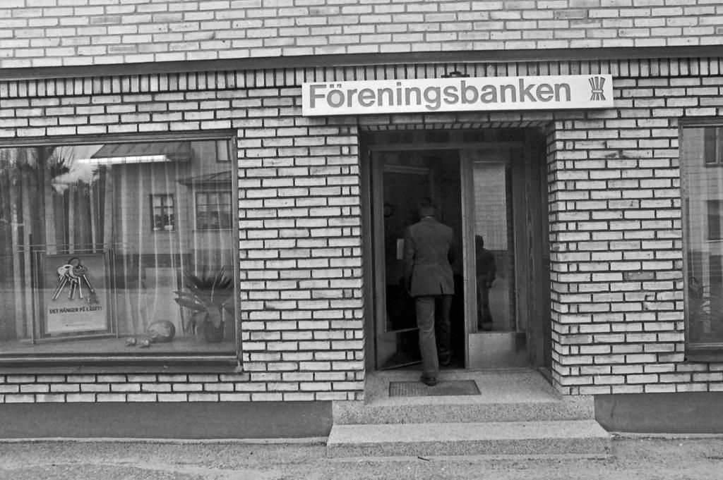 Den första jordbrukskassan i landet grundades 1915 och kom till för att tillgodose jordbrukarnas behov av kapital.