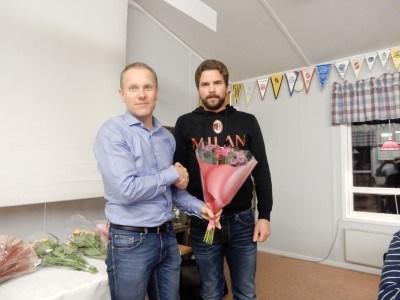 spelarna tackade Tomas för de fem