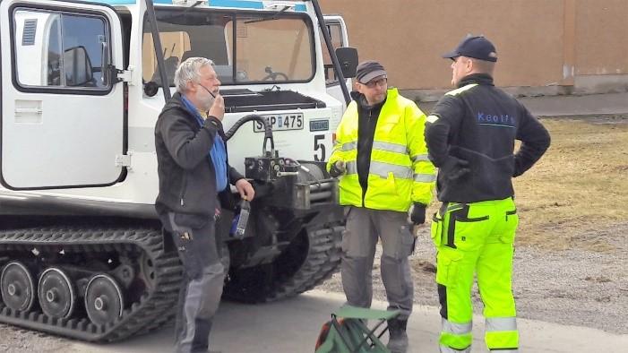Fredag morgon: Efter frukost och lite mer förberedelser så är det tid att vara i lektionssalen Kl. 09.00, då har de två sista eleverna kommit till kursstarten.