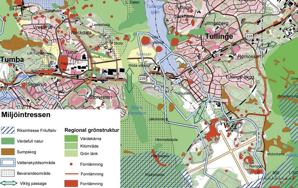 Miljökonsekvenser I en vägutredning belyses miljökonsekvenserna i en miljökonsekvensbeskrivning (MKB). En del av de kända miljöförutsättningarna inom området redovisas på karta ovan.