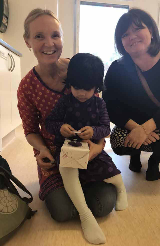 Sofia tackade ja. Så gick tiden. Det visade sig att domaren som skulle godkänna adoptionen var motståndare till internationella adoptioner. Inget hände. Sofia och Samuel väntade och väntade.