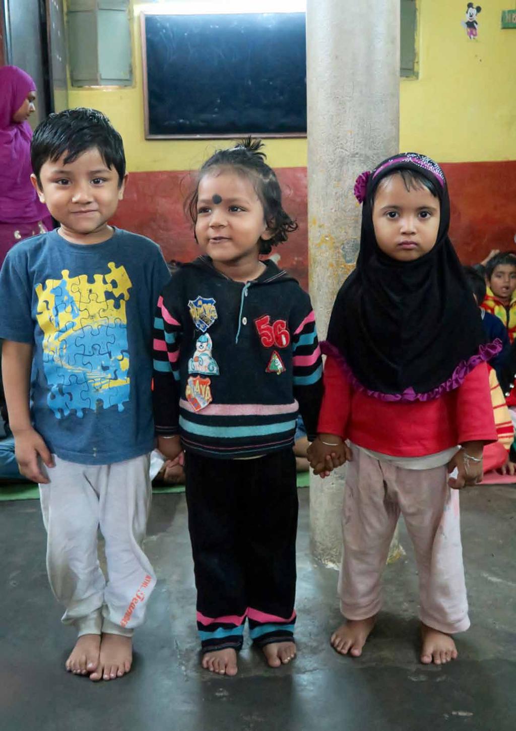 Bistånd och Fadderskap Bistånd och Fadderskap Nava Jyoti i Kolkata -en trygg plats för barnen Nava Jyoti öppnar vägen till utbildning för många barn i Kolkata.