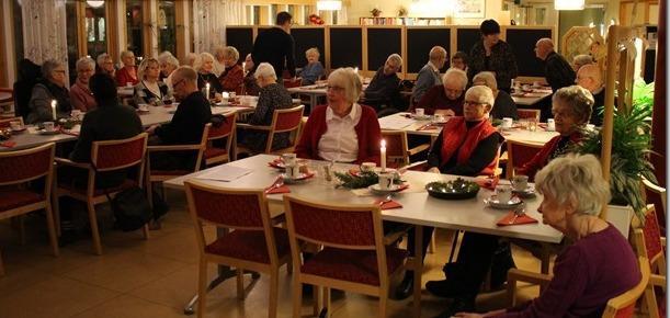 Efter lotteridragning med fina vinster bl.a. granris och tomtar önskade vi varandra en riktigt GOD JUL.