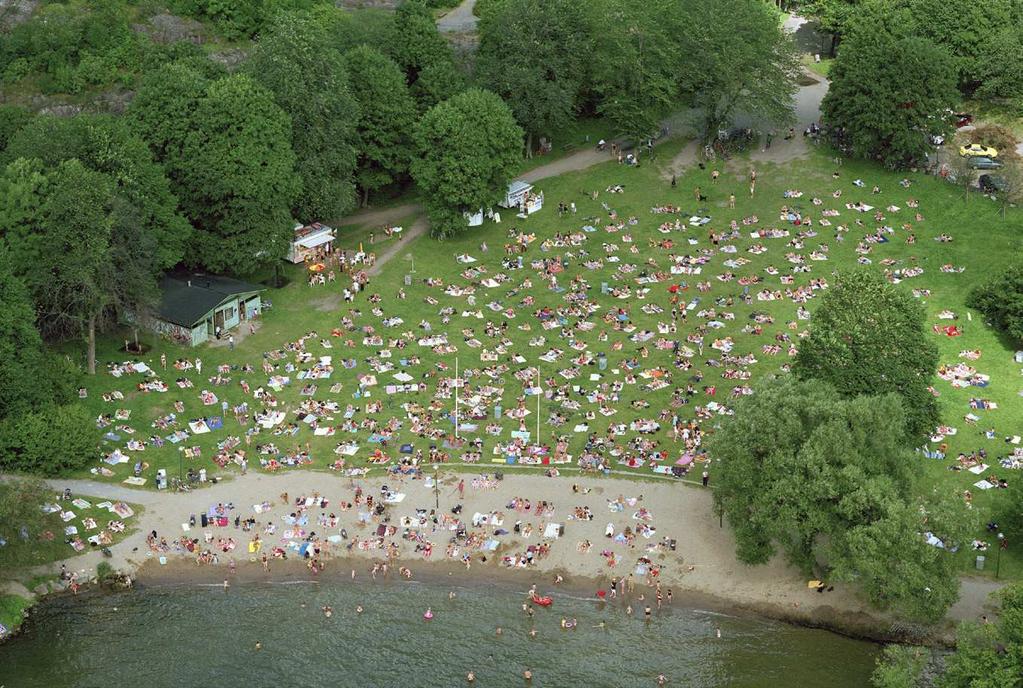att bidra till en s dan utveckling. B ttre samordning mellan stadens olika f rvaltningar r en f ruts ttning f r detta. Ett utvecklat regionalt samarbete r ocks viktigt.