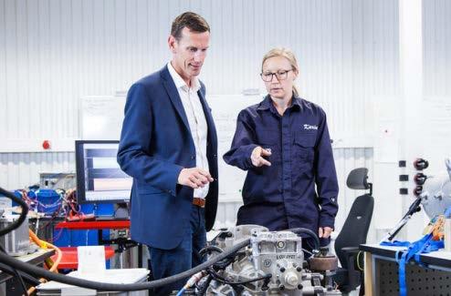 12 VOLVO PENTA Fortsatt god utveckling Försäljningstillväxten fortsätter, särskilt för industrimotorer för maskinapplikationer Rörelseresultatet uppgick till 630 Mkr (353) med en rörelsemarginal på