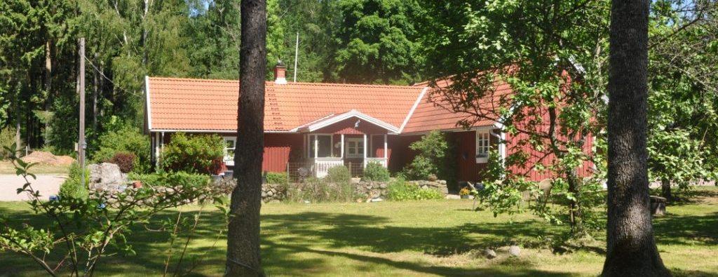 Kristianstad Bassköp 1:10, 1:11 Bostadsbyggnad Grunduppgifter Bostadshus totalrenoverat 2011 i 1plan om 4 rum och kök, Boyta 105 + 10 m² enligt
