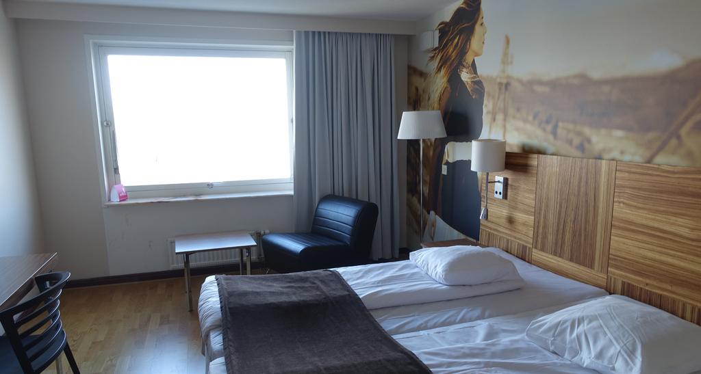 Dubbelrum Foto: Annordia COMFORT HOTEL ESKILSTUNA Comfort Hotel Eskilstuna och Elite Stadshotellet är byggda på samma plats som Quality Hotel Statt tidigare låg.