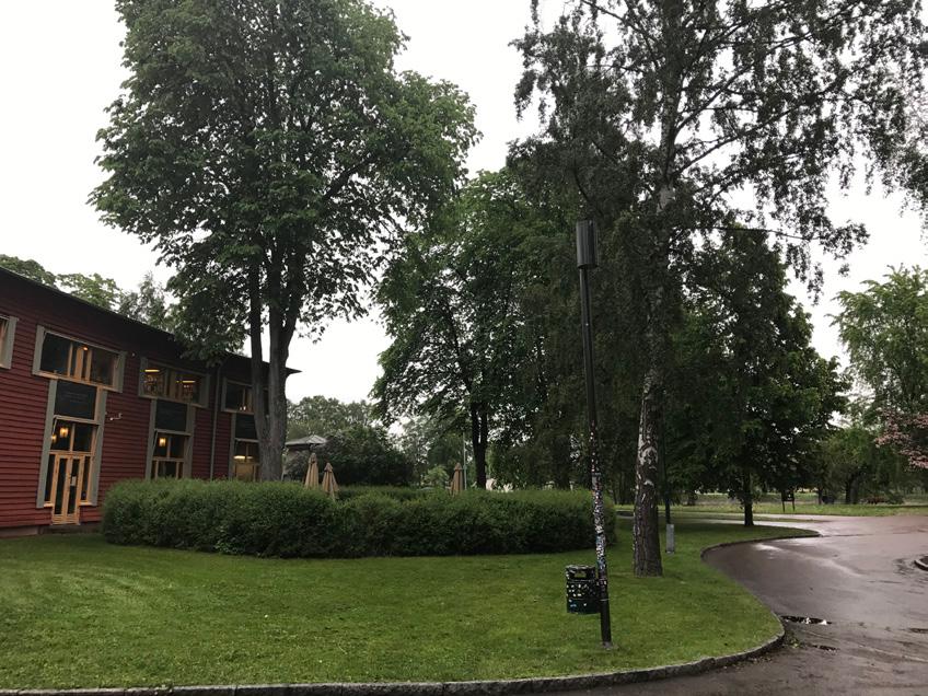 I direkt anslutning till planområdet ligger Värmlands museums nyare tillbyggnad från 1998.