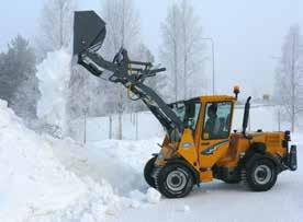 Detroit D754TE3 EU Off Road Stage 3A 4-cylindrig, turboladdad dieselmotor Slagvolym 2970 cm 3 Effekt 55 kw (74 hk)/2600 r/min 274 Nm/1800 r/min Bränsletank 50 l Batteri 88 Ah Startmotor 2,2 kw