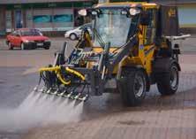 flödesregleringsventil för motorhydraulik Bromsventil för släpvagn Flytläge för lastare Motvikt 300 kg FOPS-tak (ISO 3449 11600 J) Sopvals 200 Sopskopa 305 Zoom-plog Vikplog 220, 247 Isplog Jordskopa