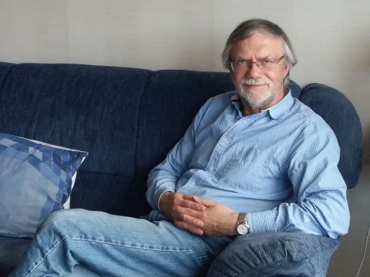 Intervju med Rolf KONTUR Rolf Sundström har avtackats för sitt arbete i 17 år med församlingsbladet Kontakt. Han var även revisor i drygt tio år för Elim.