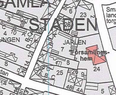 Efter att en ansökan inkommit till Länsstyrelsen följde undertecknad de fortsatta schaktningarna som utfördes med grävmaskin. Vid platsen för parkeringen påträffades en större stenpackning.