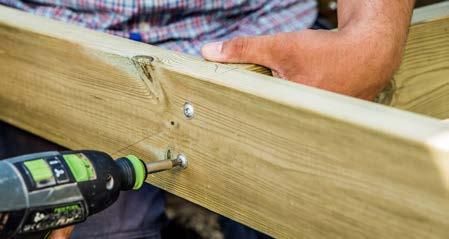 Ytbehandlad och uppfyller korrosionsklass C4. Fiberskär i spetsen minimerar sprickbildning. Längder: 40 240 mm.