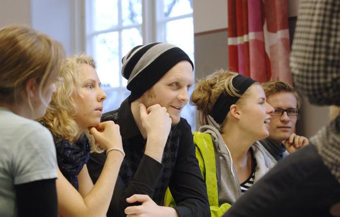 FRÅN PROGRAMSTART TILL EXAMEN DET HÄR BEHÖVER DU VETA Vi har nu presenterat programmets upplägg och de olika typer av kurser som du möter under utbildningen.