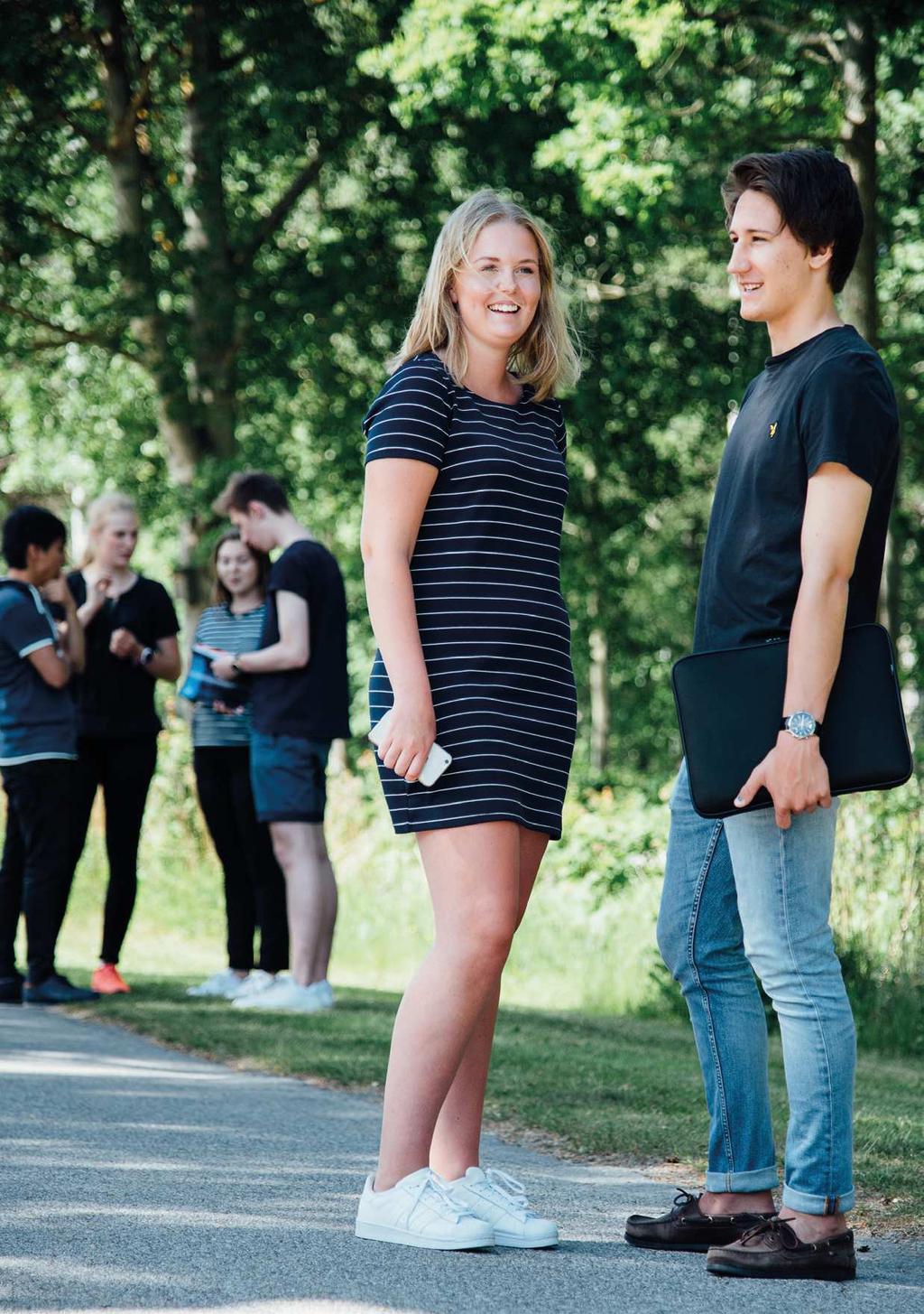 Ombyggnad av VGY 2 Välkommen 3 Gymnasiestudier 4 Antagningskansliet 5 Studieekonomi 7 Yrkesprogram Bygg- och anläggningsprogrammet 8 El- och energiprogrammet 11 Handels- och administrationsprogrammet