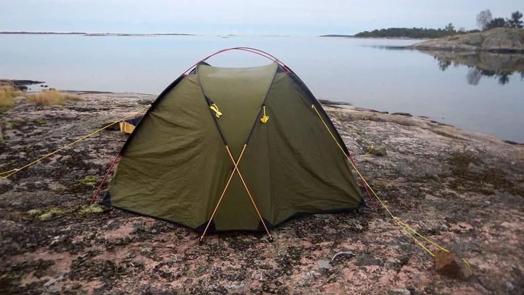 När vi lämnade Knivsta på lördagsmorgonen vräkte också regnet ner men när vi anlände till startbryggan tittade solen fram och